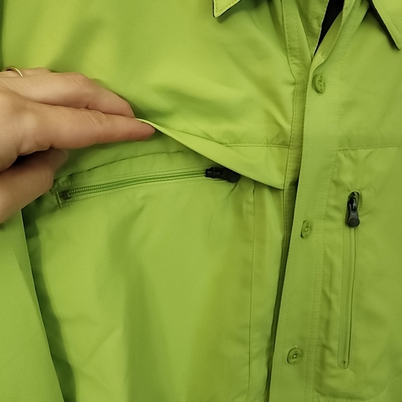 Under Armour Mens Size 2XL Bright Green Short Sleeve Shirt UAFishing Offshore - Picture 3 of 10